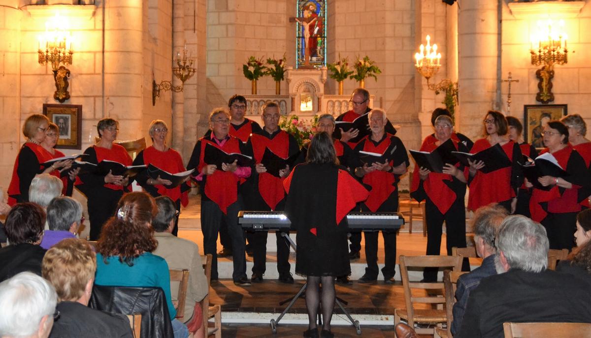 Roch-en-Choeur chantait hier à SONZAY Roch-en-Choeur chantait hier à SONZAY